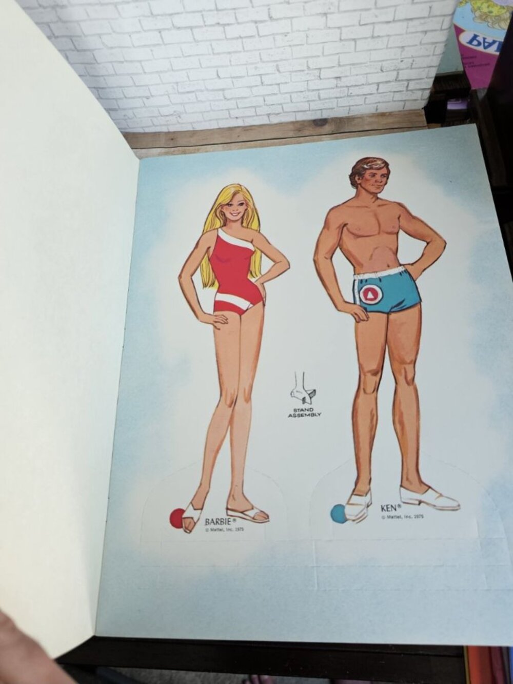 Vintage Barbie & Her Friends All Sports Tournament Paper Doll Book 1981 Complete - Picture 3 of 3